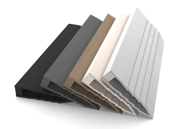 اليك فاصل control joint  يساعد في تم صنعه من pvc 